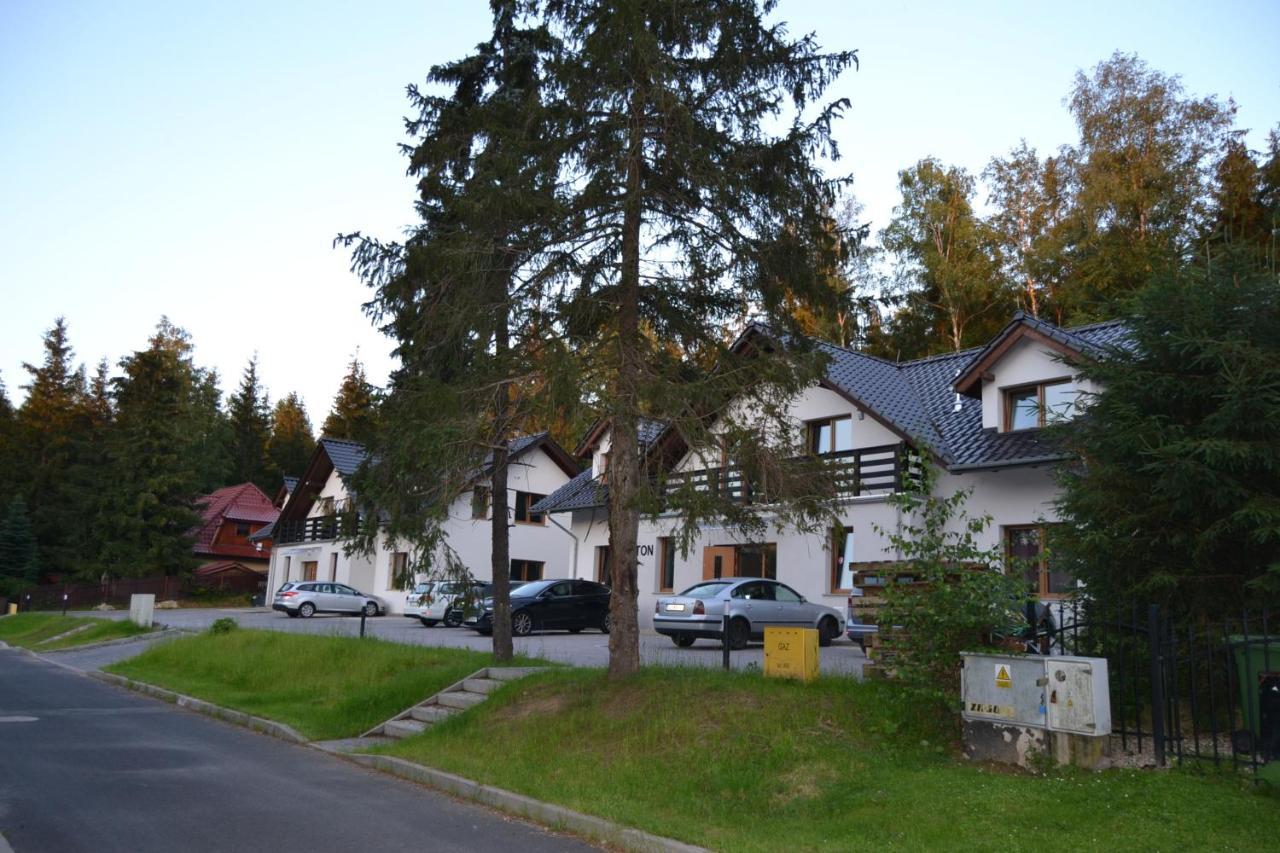 Aston -Domek Przy Lesie, Przestronny, Apartamenty 카르파츠 외부 사진