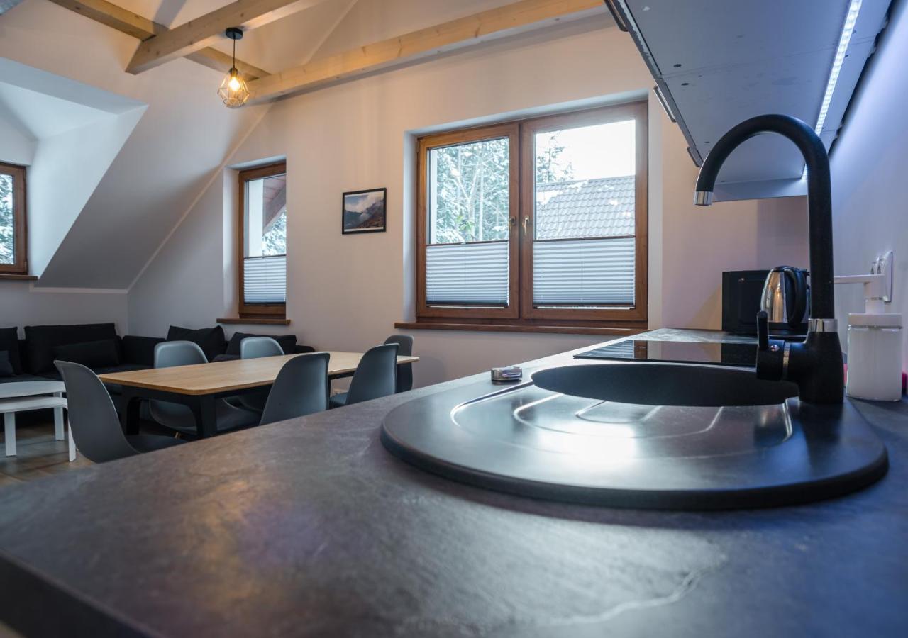 Aston -Domek Przy Lesie, Przestronny, Apartamenty 카르파츠 외부 사진
