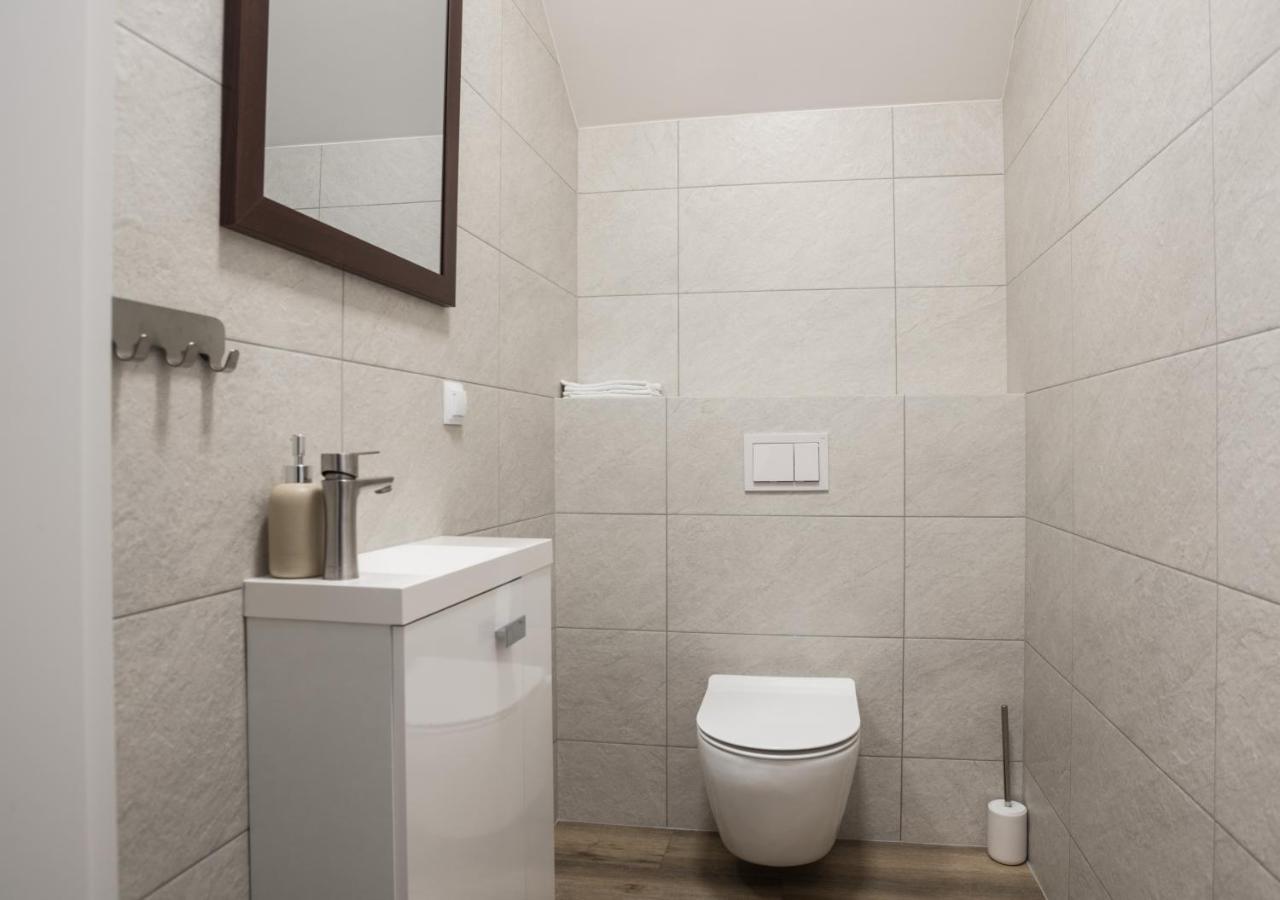 Aston -Domek Przy Lesie, Przestronny, Apartamenty 카르파츠 외부 사진